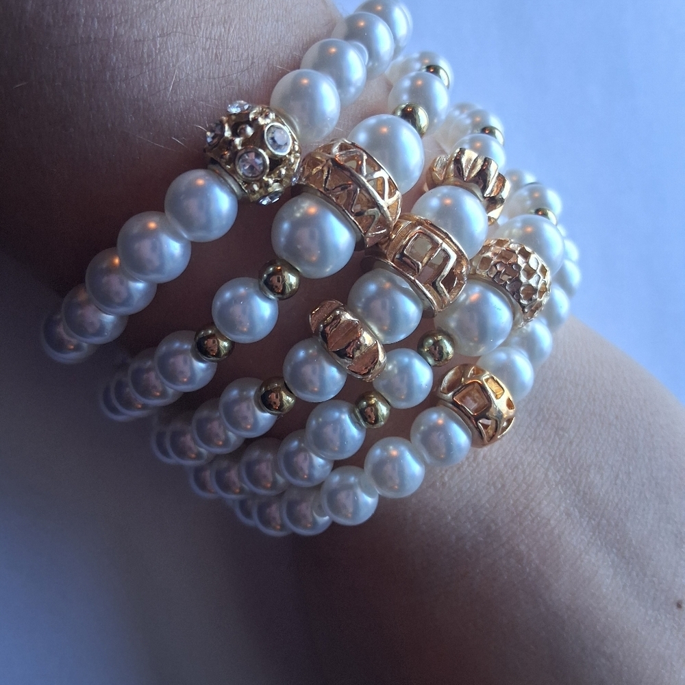 Hand Crafted Faux Pearl and Gold Bracelet - Picture 2 of 7